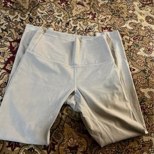 Lululemon Wunder Under Size 4 Ocean Air